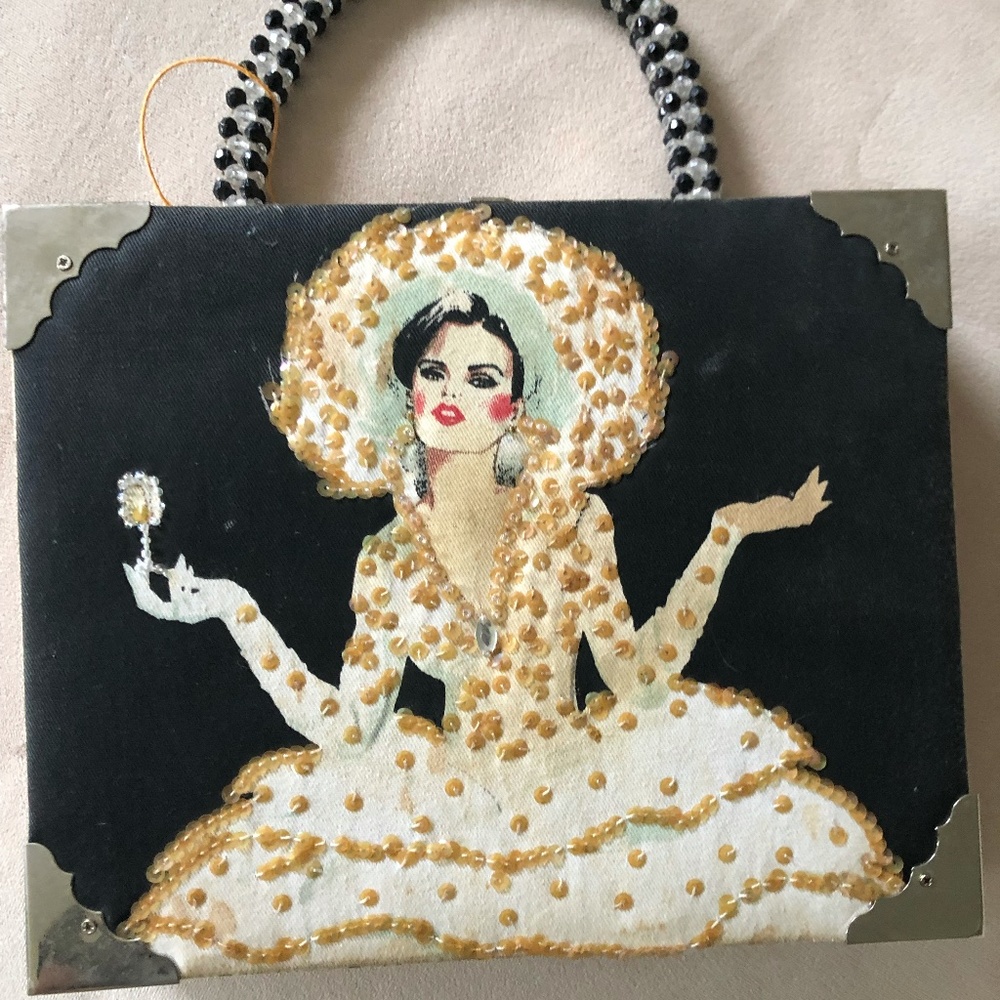 Lovely Box Purse